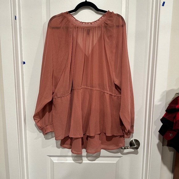 Torrid Size 3 Crinkle Chiffon Drawstring Blouse - Withered Rose Pink - Picture 4 of 6